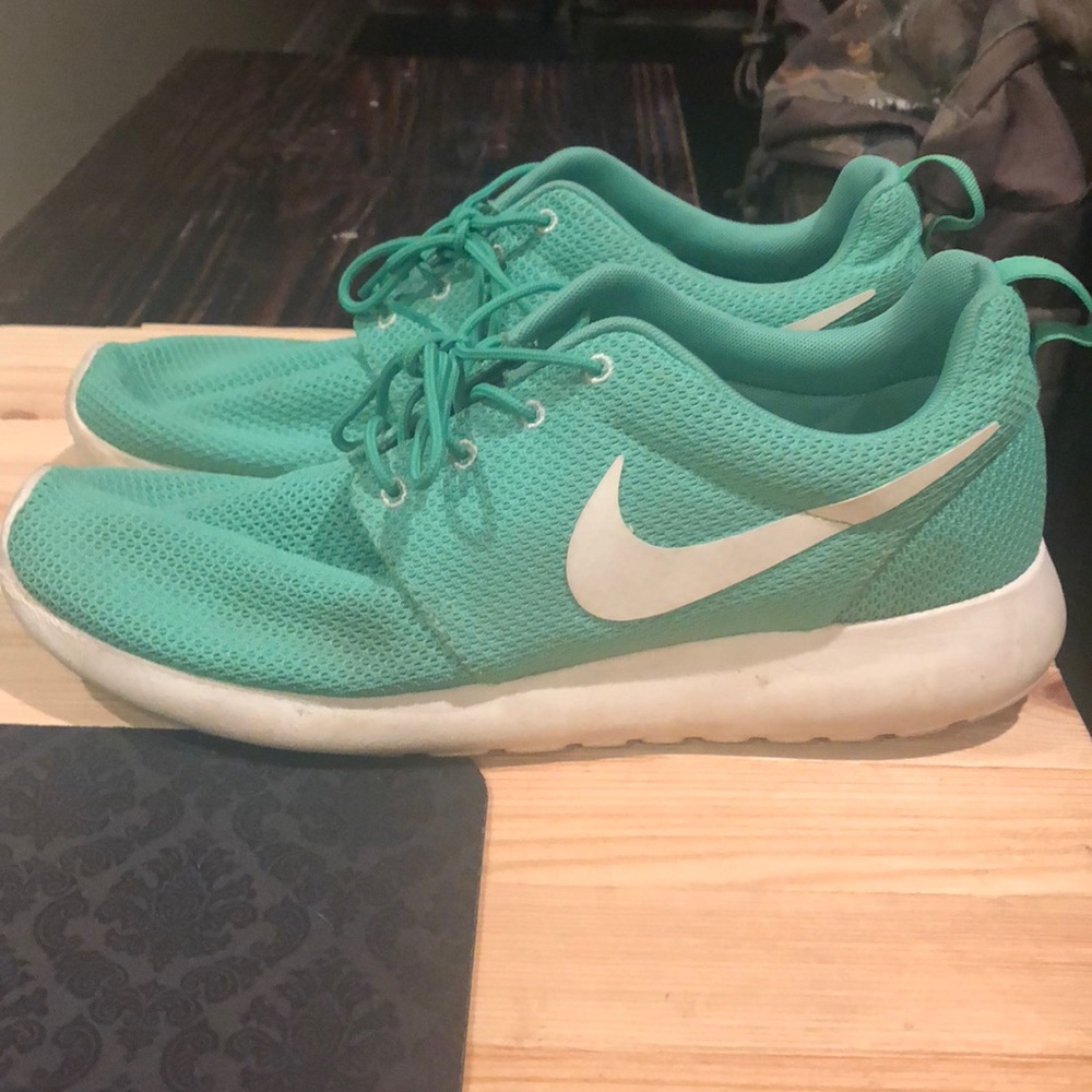 Green Nike Roshes